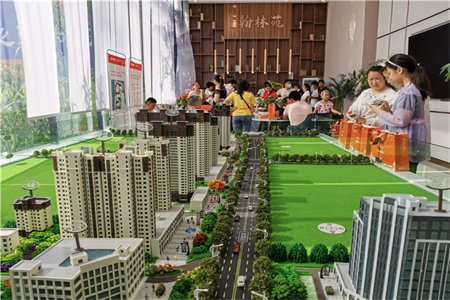 南湖正大·繁华新城精装套三有付房109万120m2出售